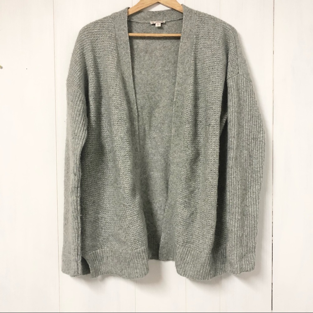 Gap Knit Grey Sweater/ Cardigan Size M/L
